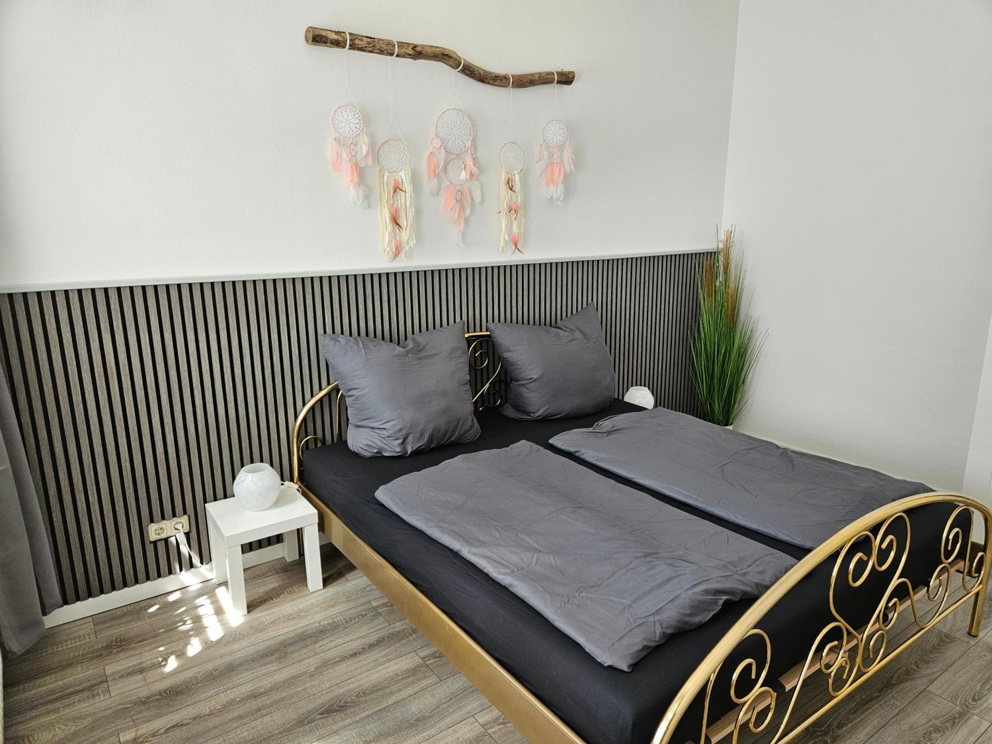 Be My Guest In Stadtfeld Magdeburgo Exterior foto